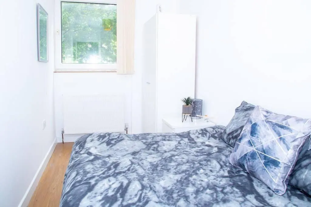 Apartment Shoreditch Hoxton Large 3 Bed Garden Flat Free Parking Aor Only London