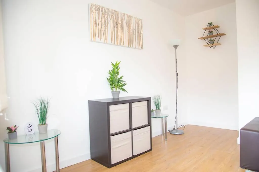 Shoreditch Hoxton Large 3 Bed Garden Flat Free Parking Aor Only London Apartment