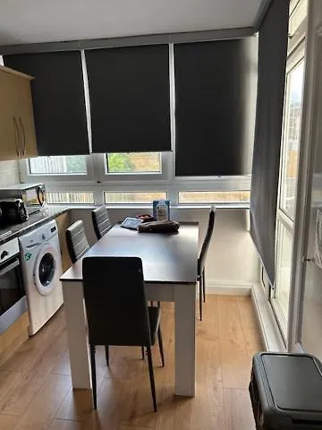 Shoreditch Hoxton Large 3 Bed Garden Flat Free Parking Aor Only London